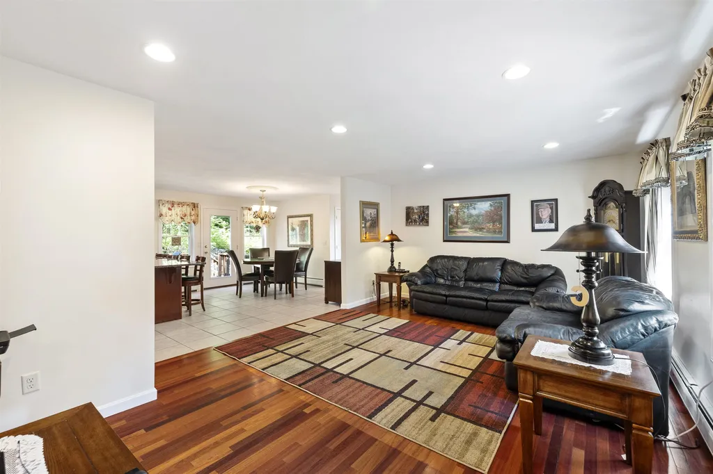 518 Reservoir Road Deering NH 03244