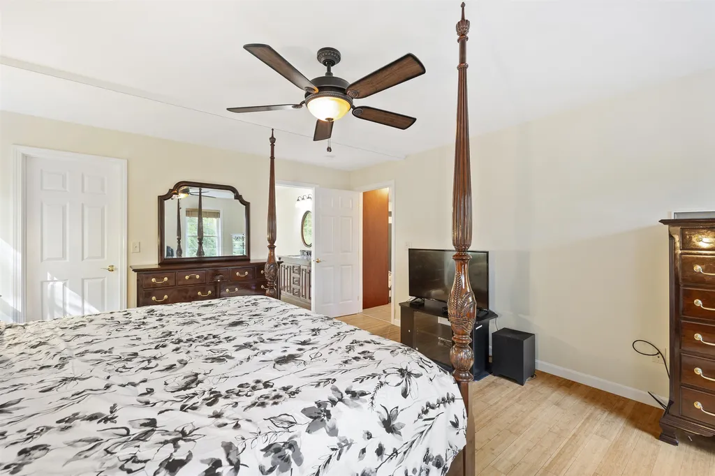 518 Reservoir Road Deering NH 03244