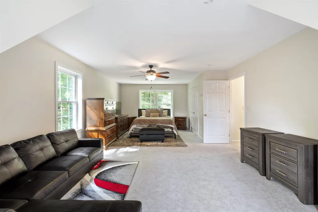 518 Reservoir Road Deering NH 03244