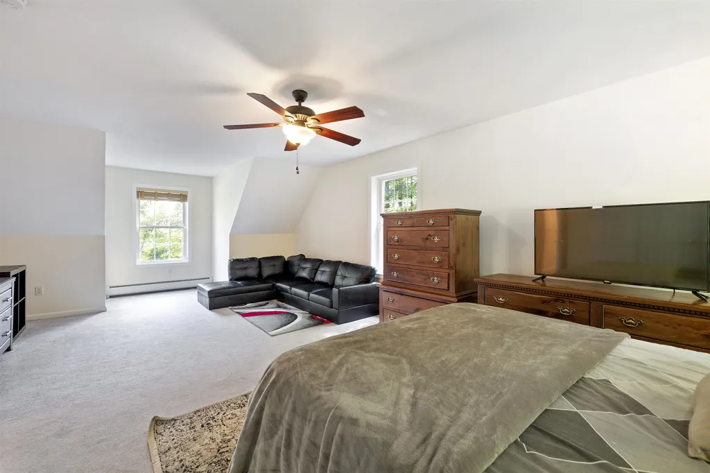518 Reservoir Road Deering NH 03244