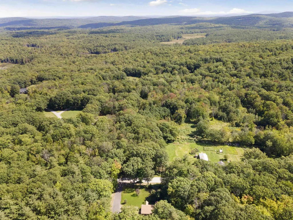 518 Reservoir Road Deering NH 03244