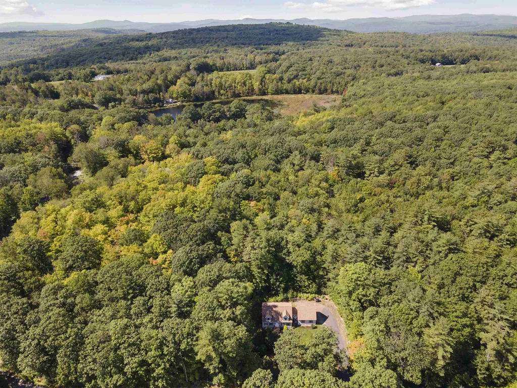 518 Reservoir Road Deering NH 03244