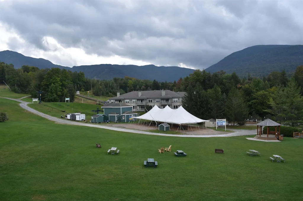 47 Liftside 47 At Smugglers Notch Resort Cambridge VT 05464