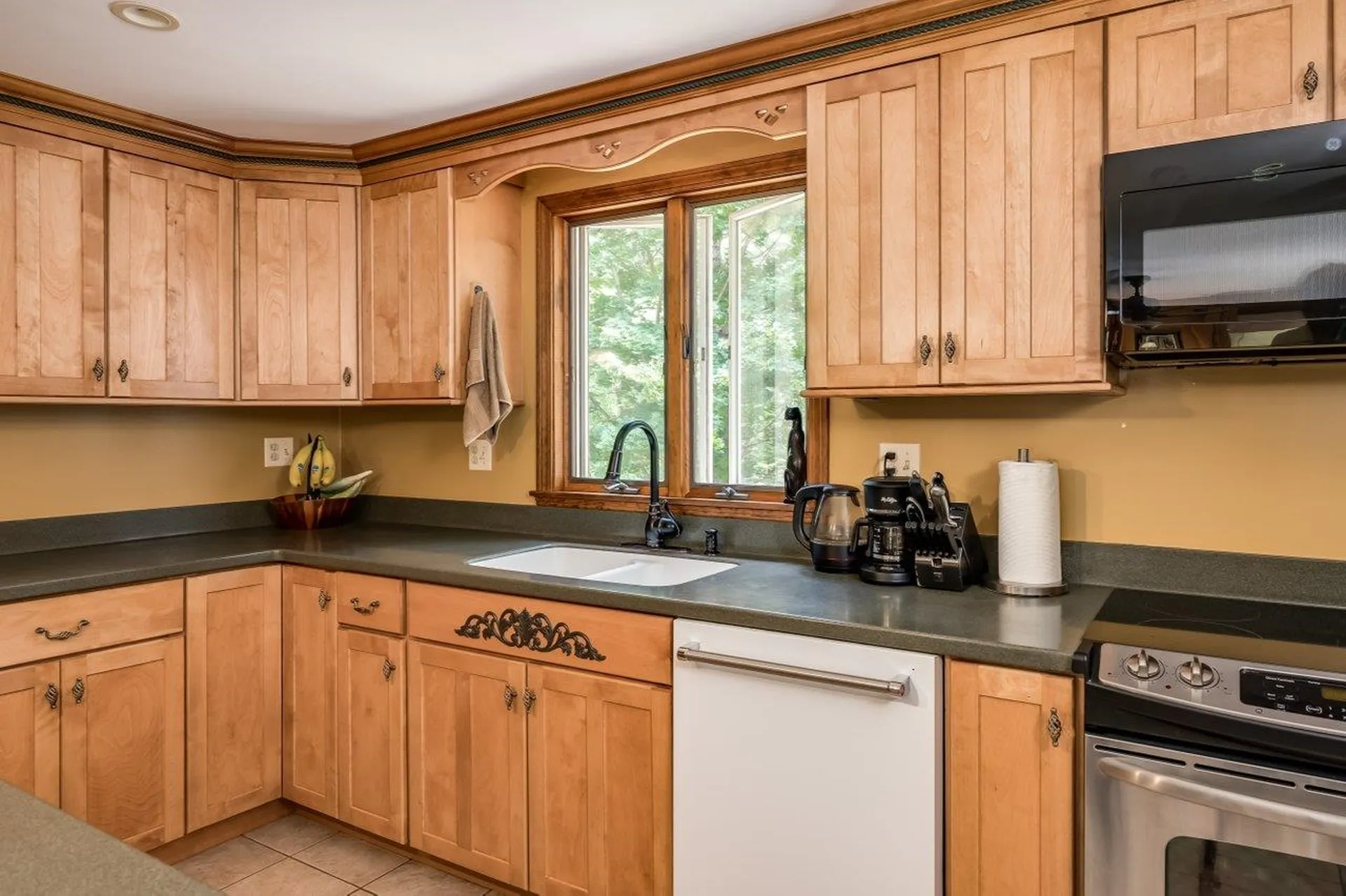 206 Lowell Street Rochester NH 03867