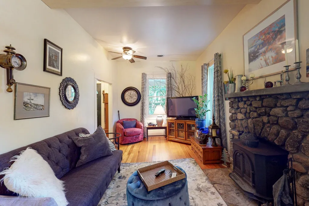 4 North Wakefield Road Wolfeboro NH 03894