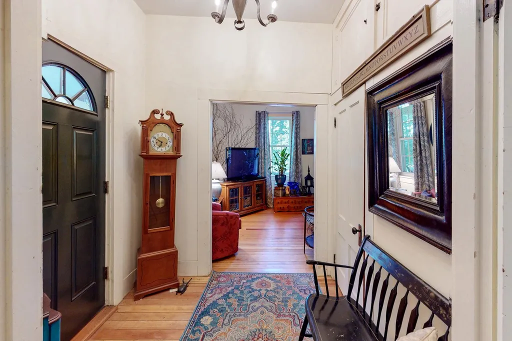 4 North Wakefield Road Wolfeboro NH 03894