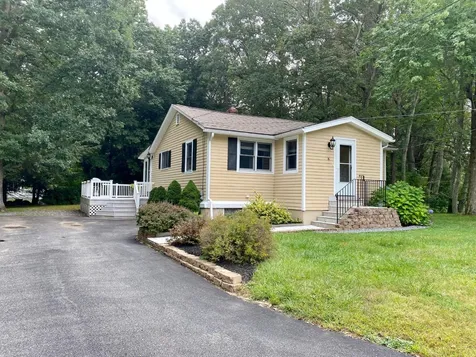 16 Merrill Avenue Salem NH 03079