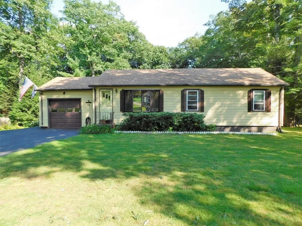 66 Bellamy Road Dover NH 03820