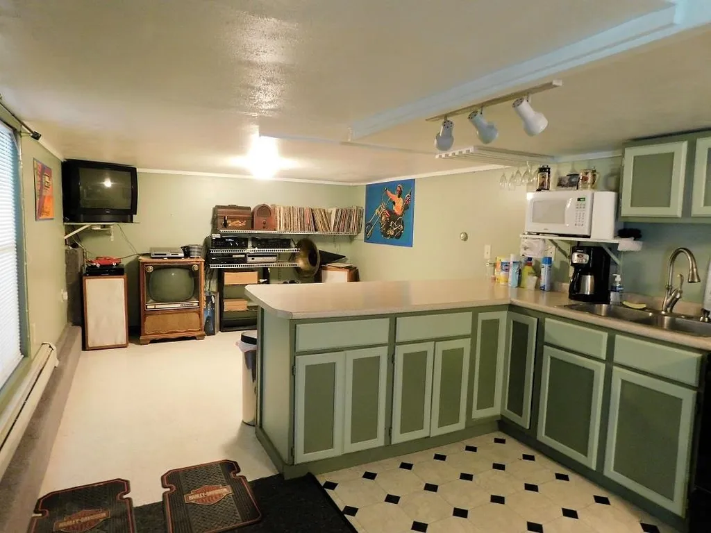 66 Bellamy Road Dover NH 03820