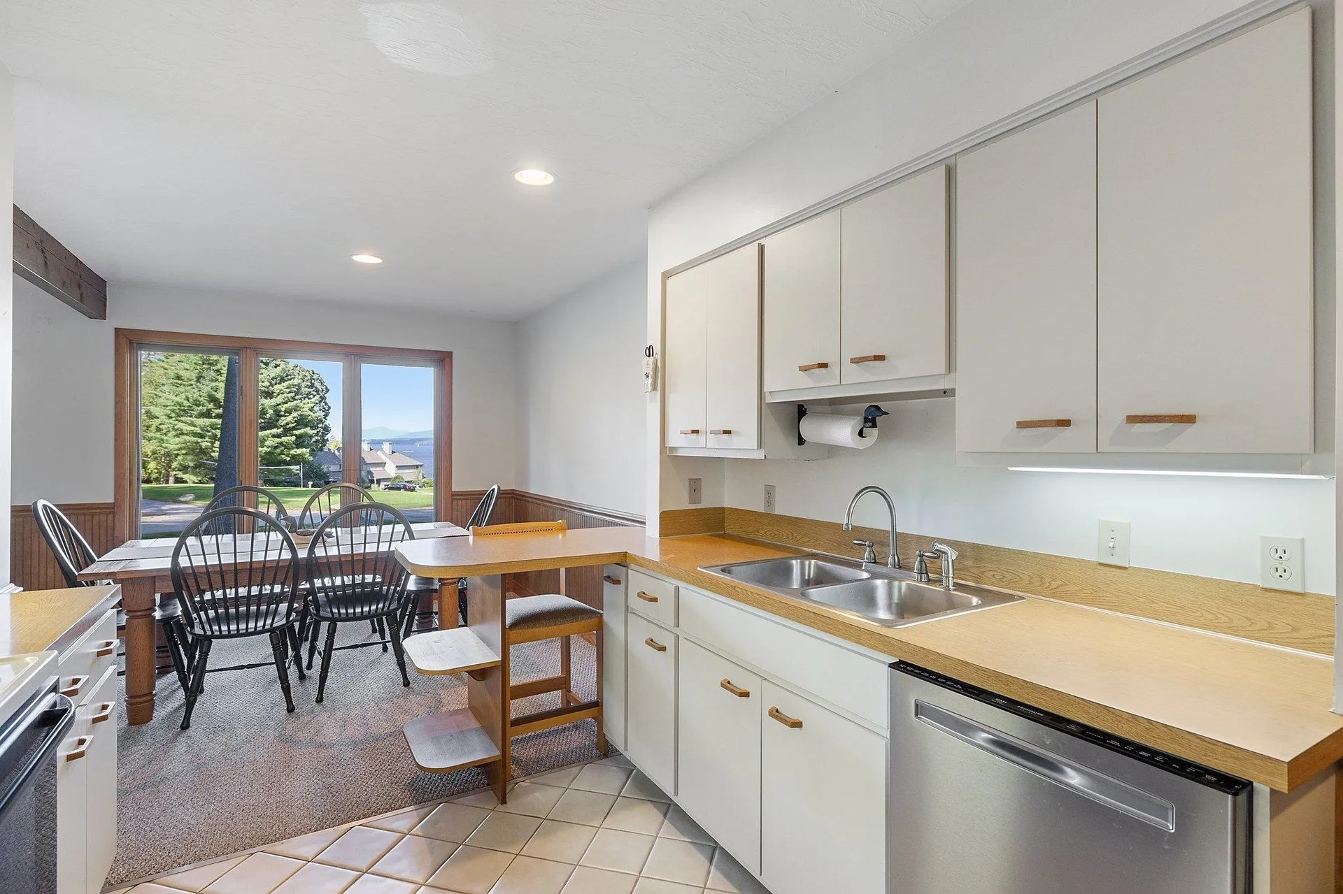 2696 Lake Shore Road Gilford NH 03249