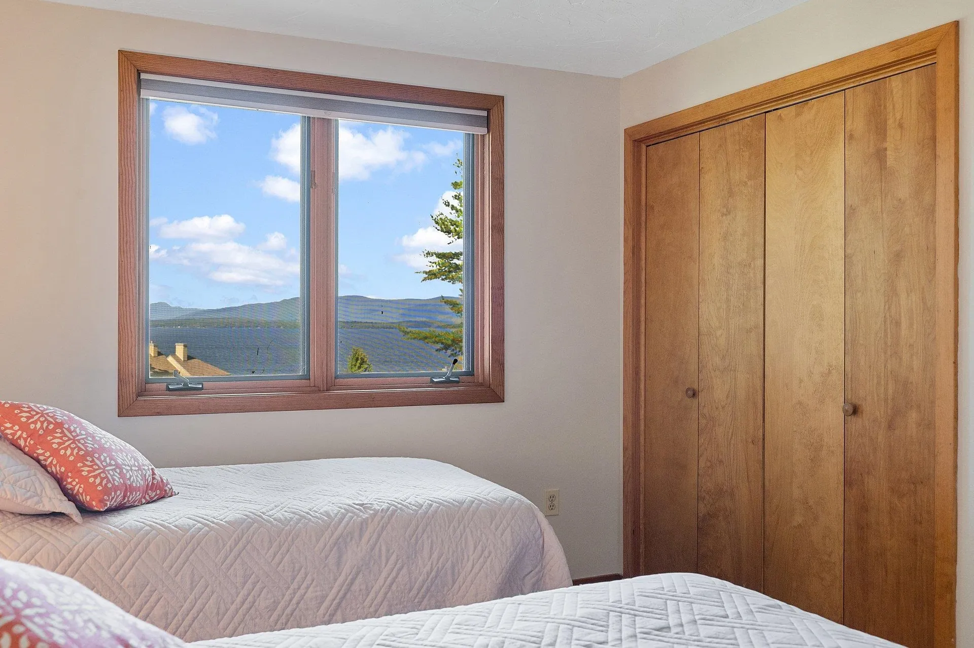 2696 Lake Shore Road Gilford NH 03249