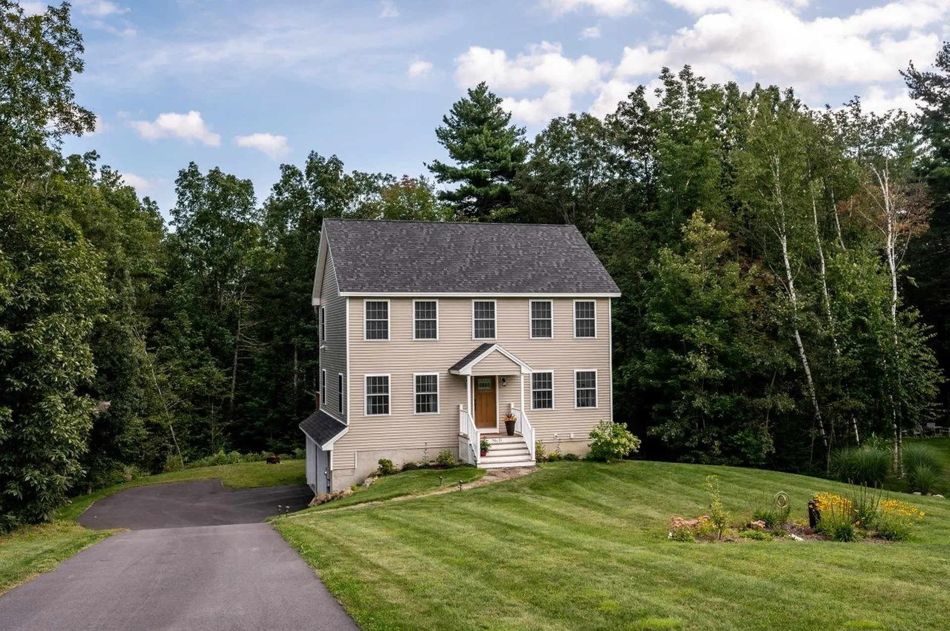 15 Rocky Hill Road Nottingham NH 03290