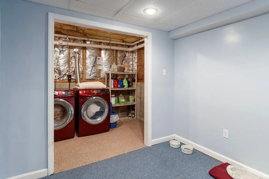 9 Spruce Court Hooksett NH 03106