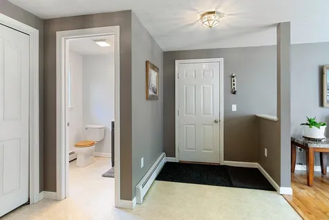 9 Spruce Court Hooksett NH 03106