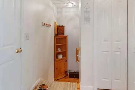 9 Spruce Court Hooksett NH 03106