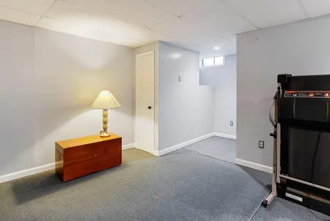 9 Spruce Court Hooksett NH 03106