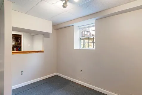 9 Spruce Court Hooksett NH 03106