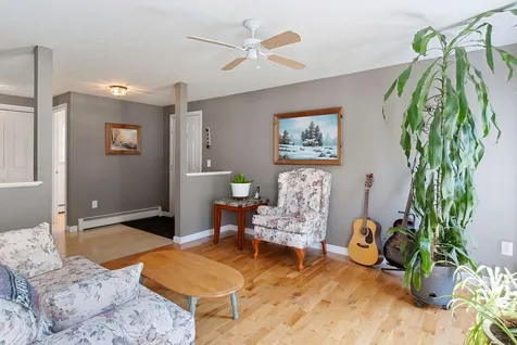 9 Spruce Court Hooksett NH 03106