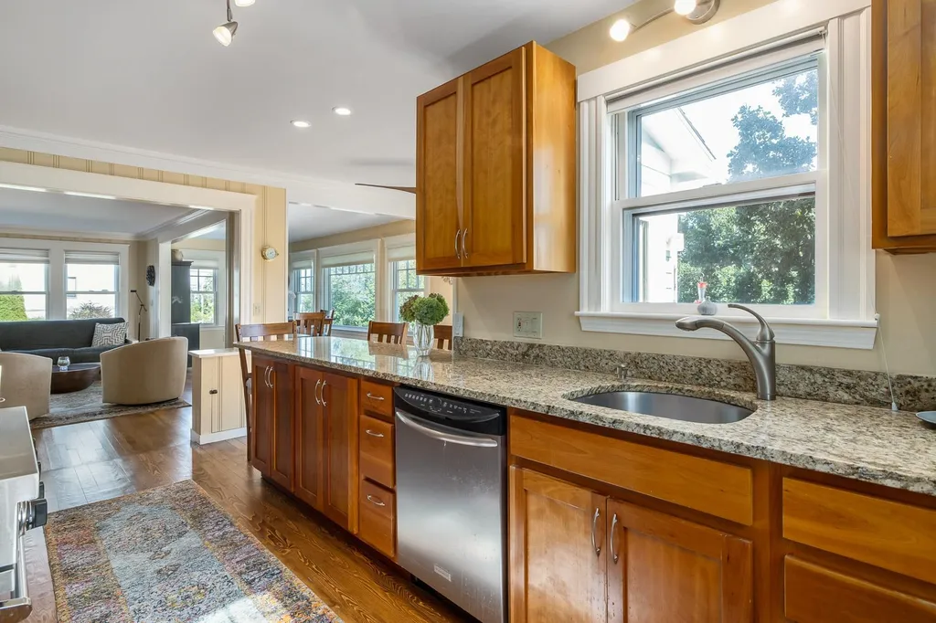 4 Robin Road Rye NH 03870