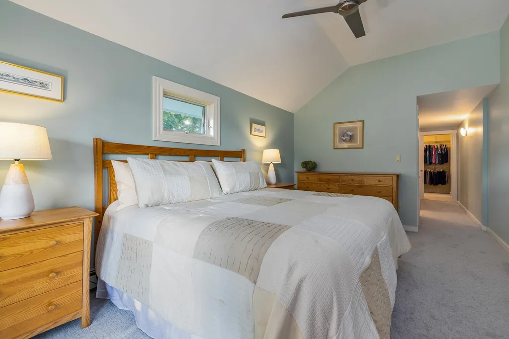4 Robin Road Rye NH 03870