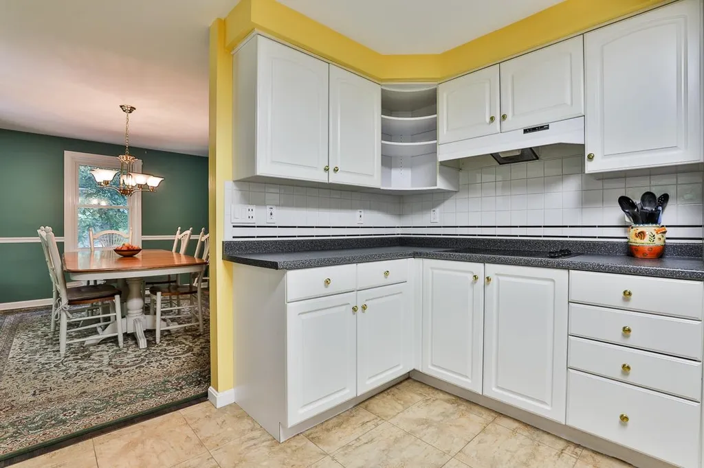 129 Cambridge Road Bedford NH 03110