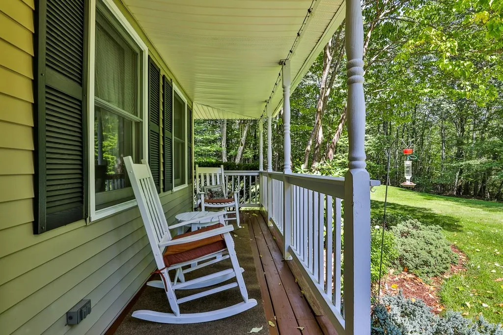 129 Cambridge Road Bedford NH 03110
