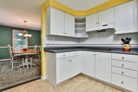 129 Cambridge Road Bedford NH 03110