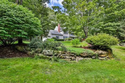 129 Cambridge Road Bedford NH 03110