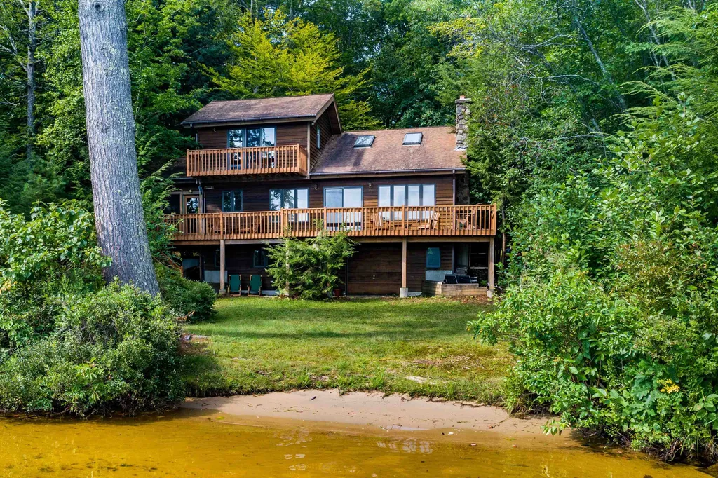 396 Wentworth Shores Road Moultonborough NH 03254