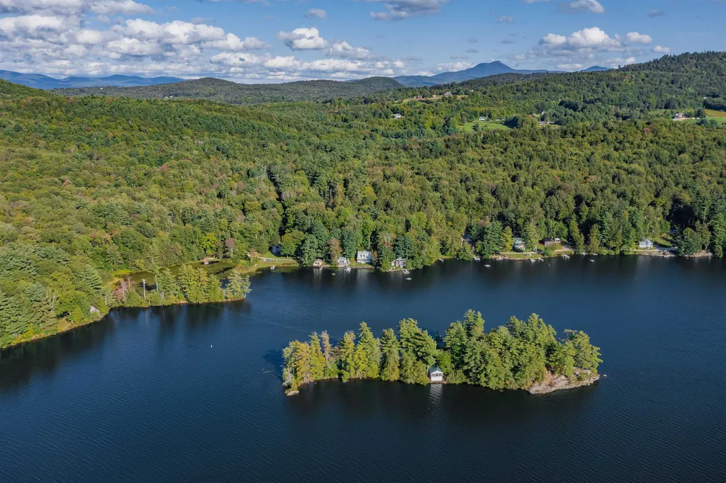 25 Dimick Road Hinesburg VT 05461