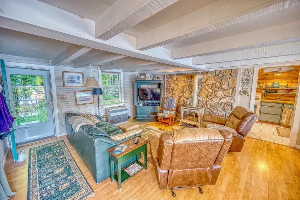 25 Dimick Road Hinesburg VT 05461