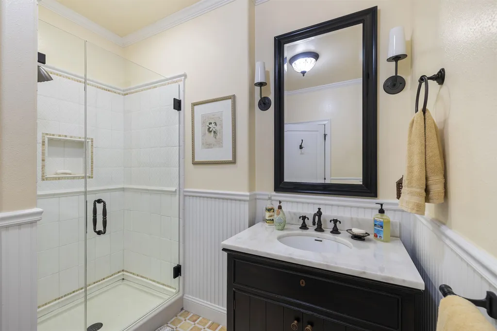 264 Forest Road Wolfeboro NH 03894