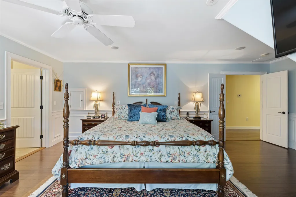 264 Forest Road Wolfeboro NH 03894