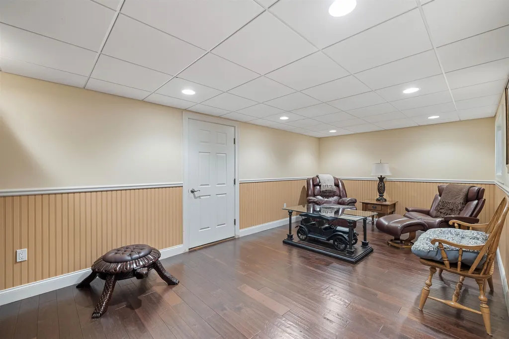 264 Forest Road Wolfeboro NH 03894