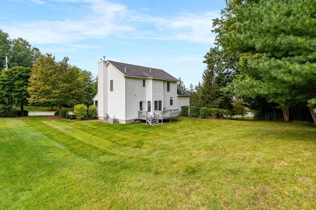 20 Rosegate Farm Drive Manchester NH 03109