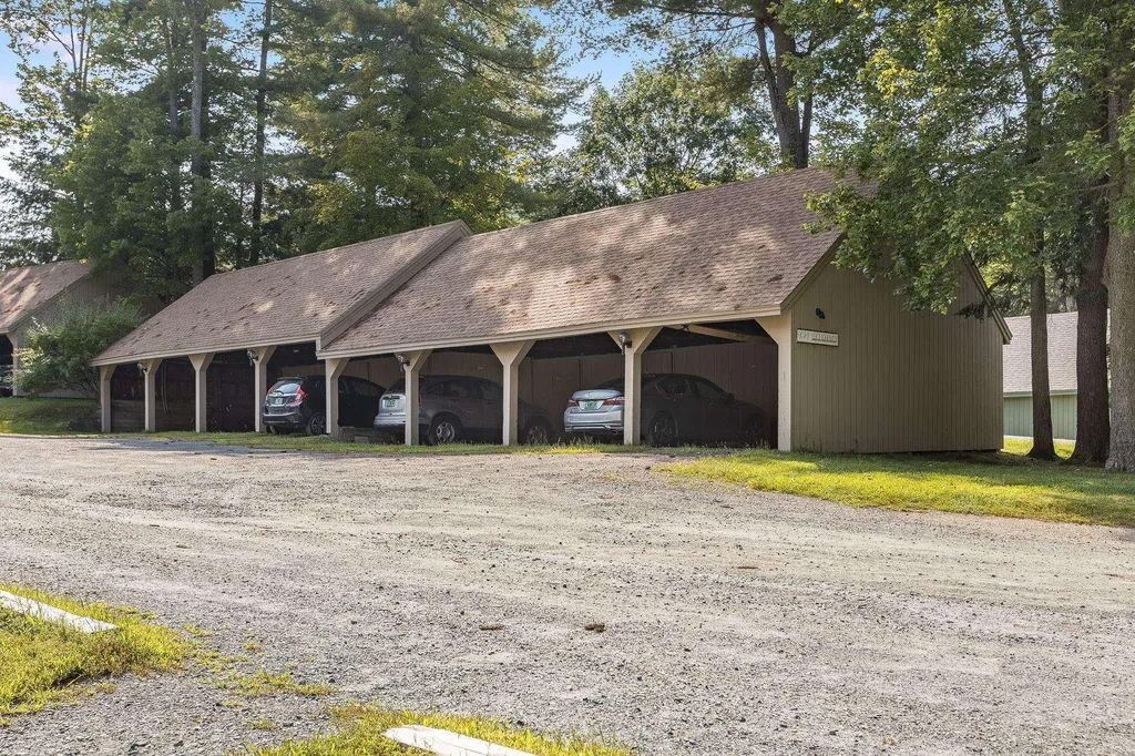 226 Woodhaven Drive Hartford VT 05001