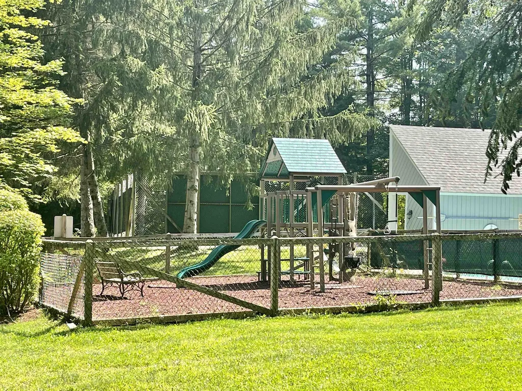 226 Woodhaven Drive Hartford VT 05001