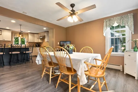 16 Londonderry Road Windham NH 03087