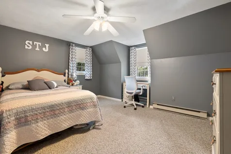 16 Londonderry Road Windham NH 03087