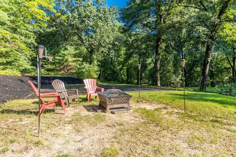 16 Londonderry Road Windham NH 03087