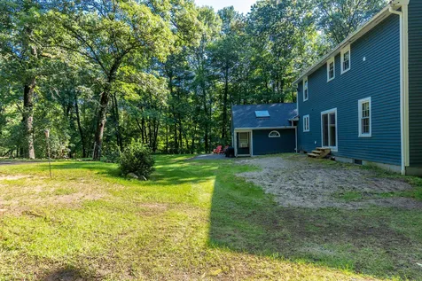 16 Londonderry Road Windham NH 03087