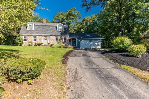 16 Londonderry Road Windham NH 03087
