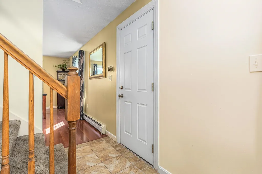 19 Nicholas Circle Dover NH 03820