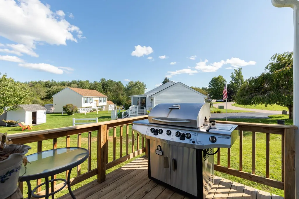 19 Nicholas Circle Dover NH 03820