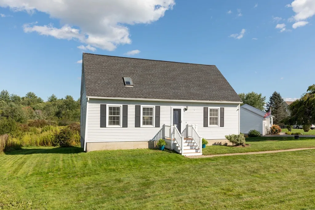 19 Nicholas Circle Dover NH 03820
