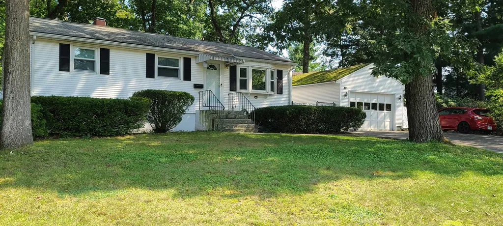 45 Yarmouth Drive Nashua NH 03062