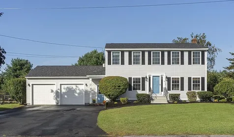32 Elmwood Avenue Salem NH 03079