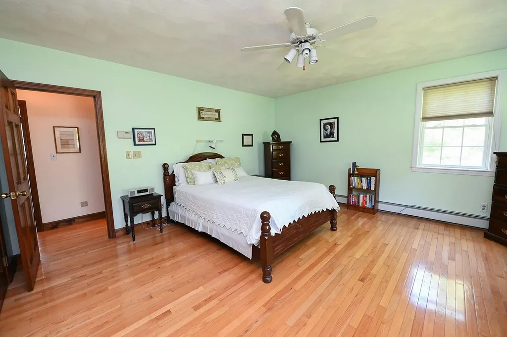 206 Oak Ridge Road Plaistow NH 03865