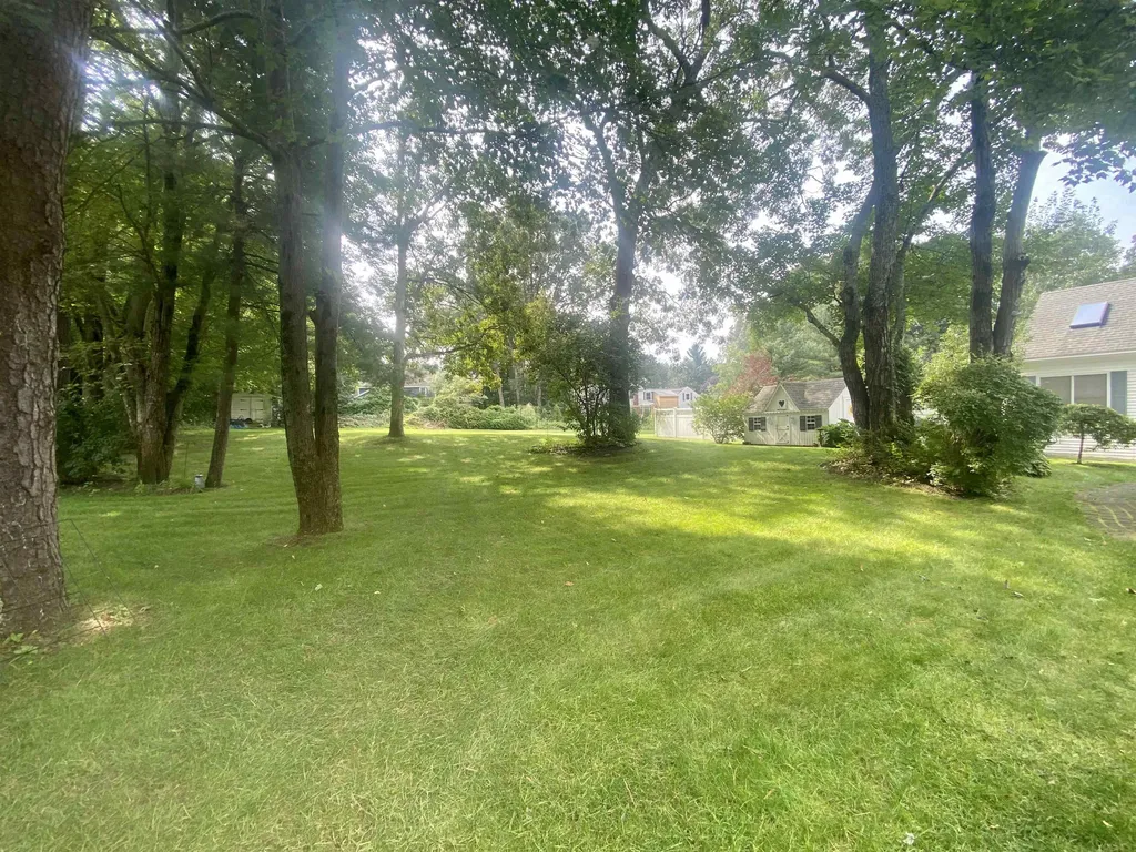 206 Oak Ridge Road Plaistow NH 03865