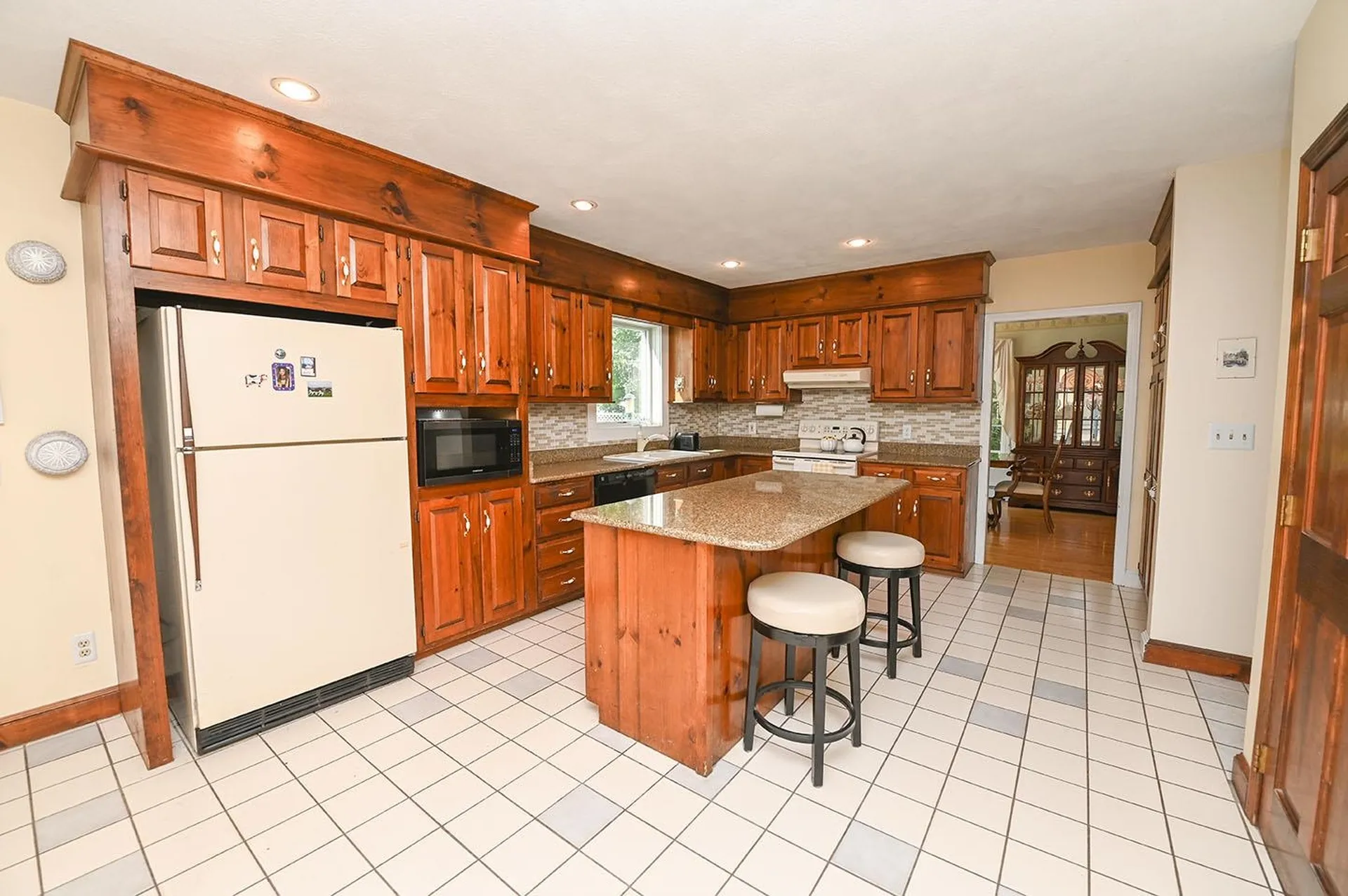 206 Oak Ridge Road Plaistow NH 03865